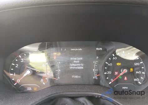 2024 Jeep Compass Latitude 4X4 z USA, uszkodzony, nr VIN 3C4NJDBN9RT147128